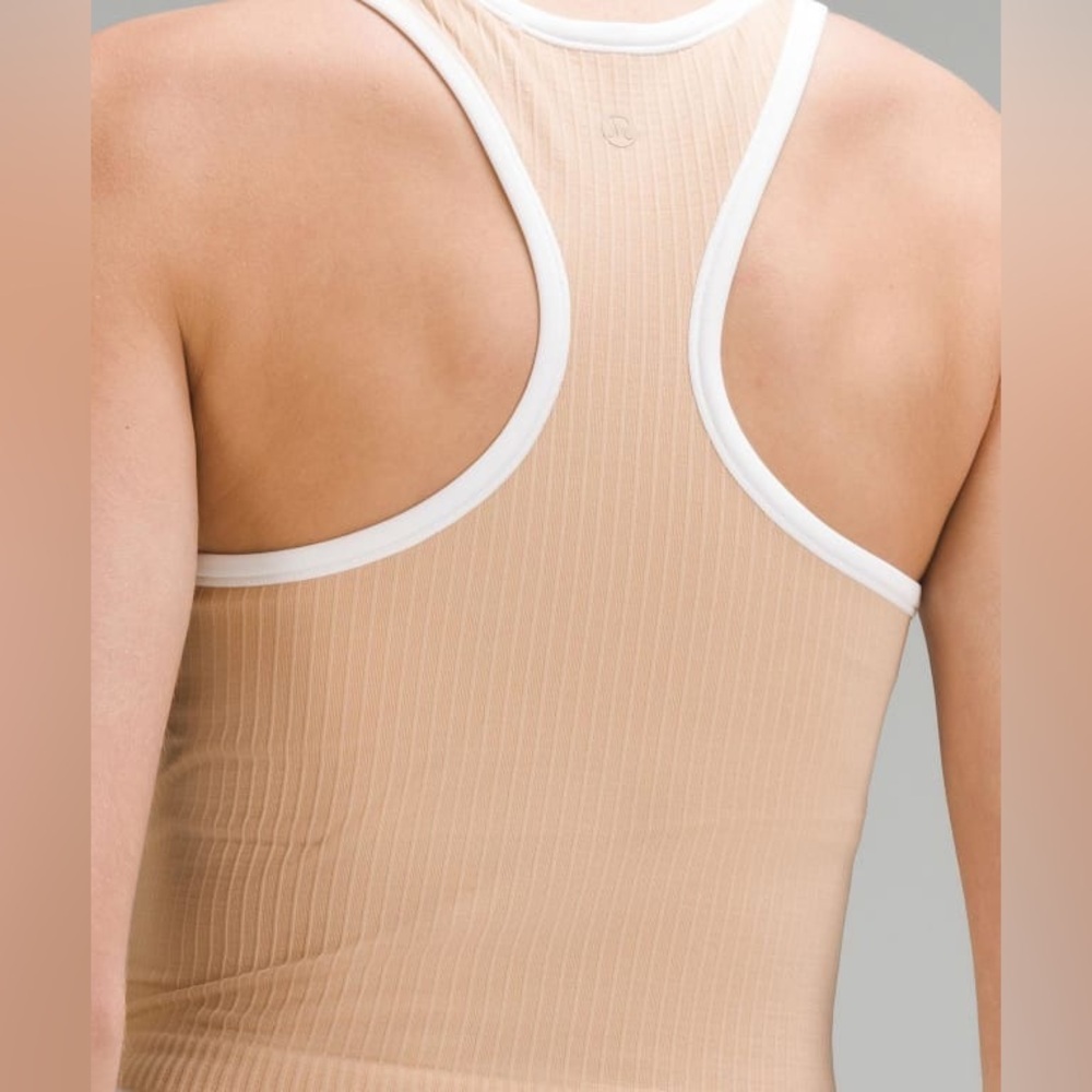 LuluLemon Ebb to Street Cropped RB Tank Top Contrast - Picture 2 of 7